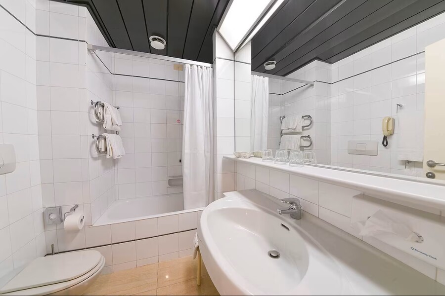 Immagine 3 della camera TRIPLA