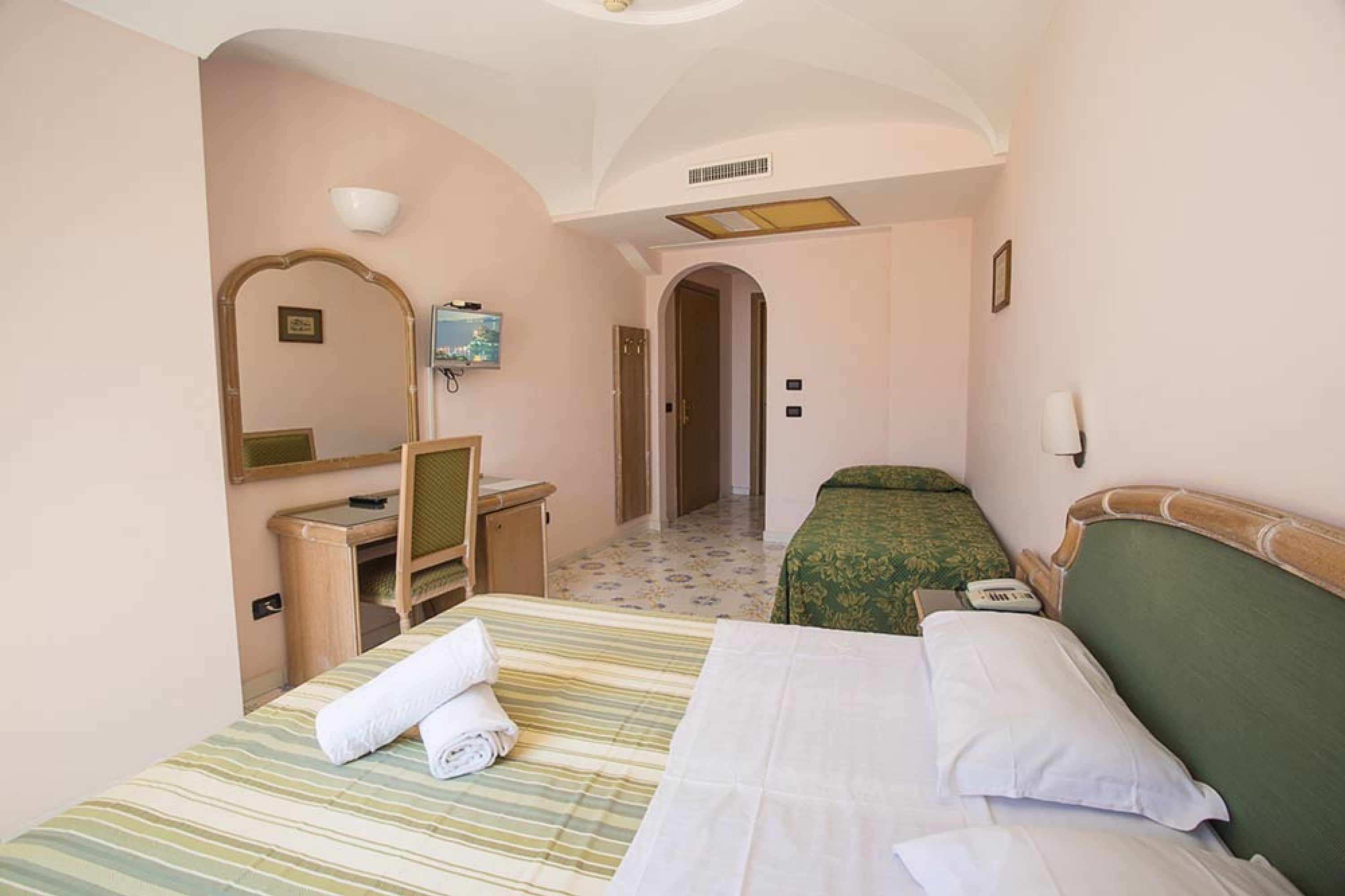 Immagine 1 della camera TRIPLA